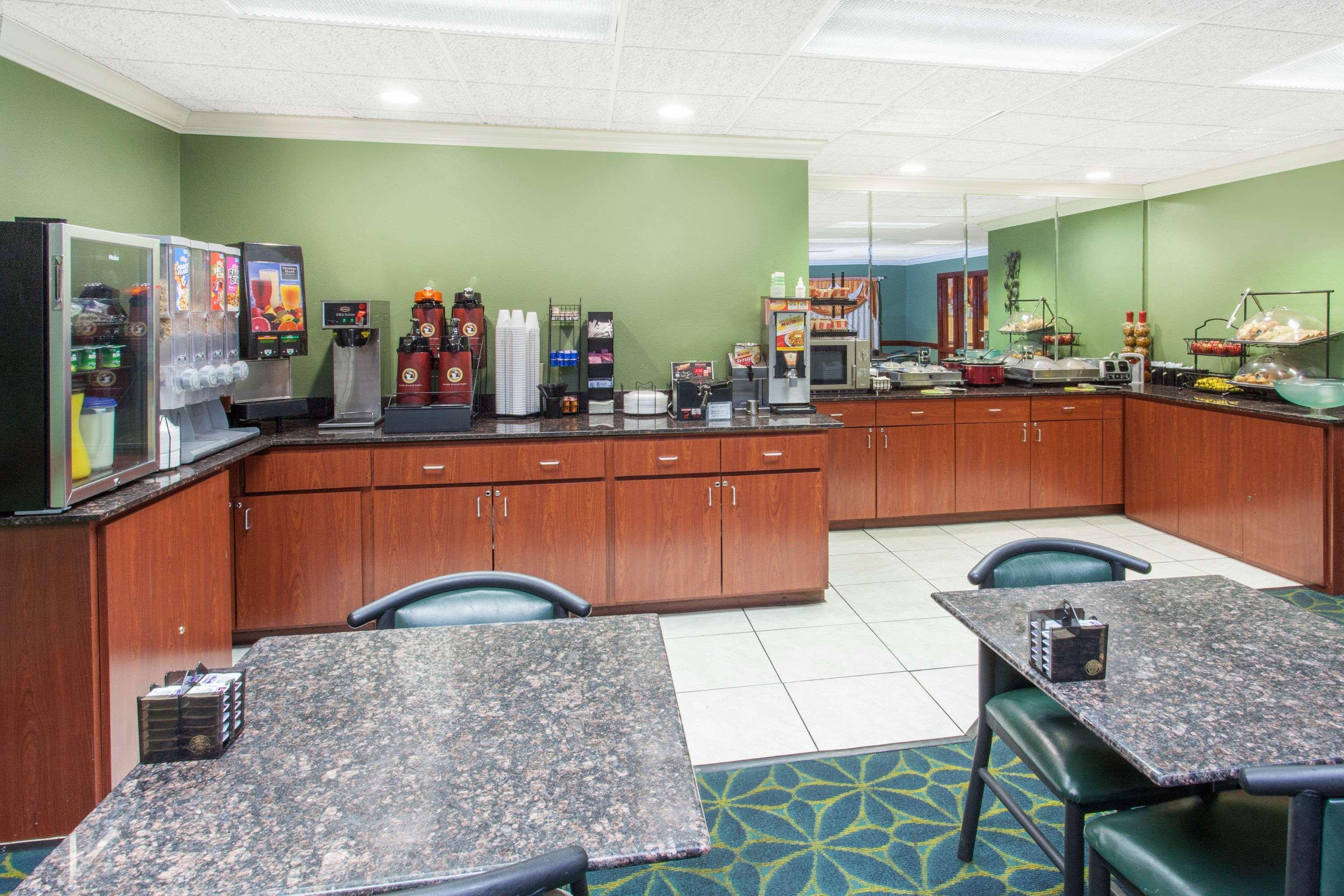 Готель Ramada Limited Decatur Forsyth Екстер'єр фото